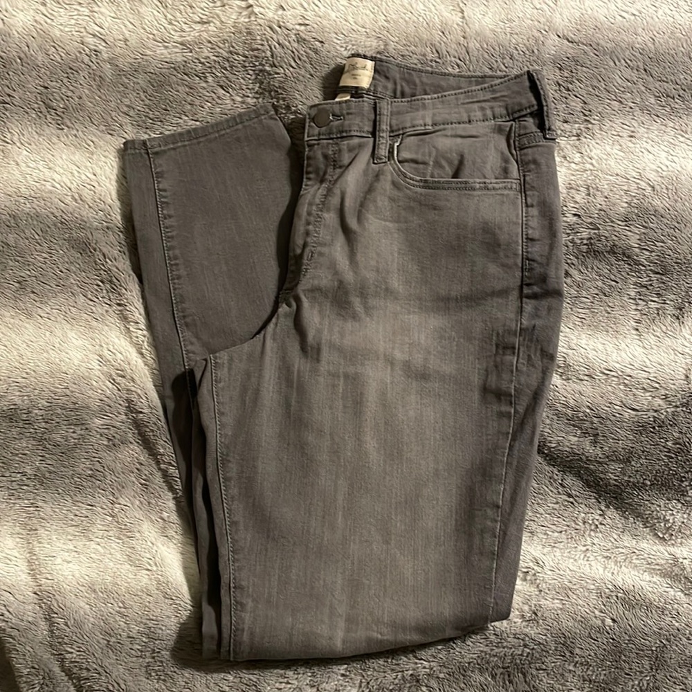 NWOT grey skinny jeans Universal Thread brand size 12/31R